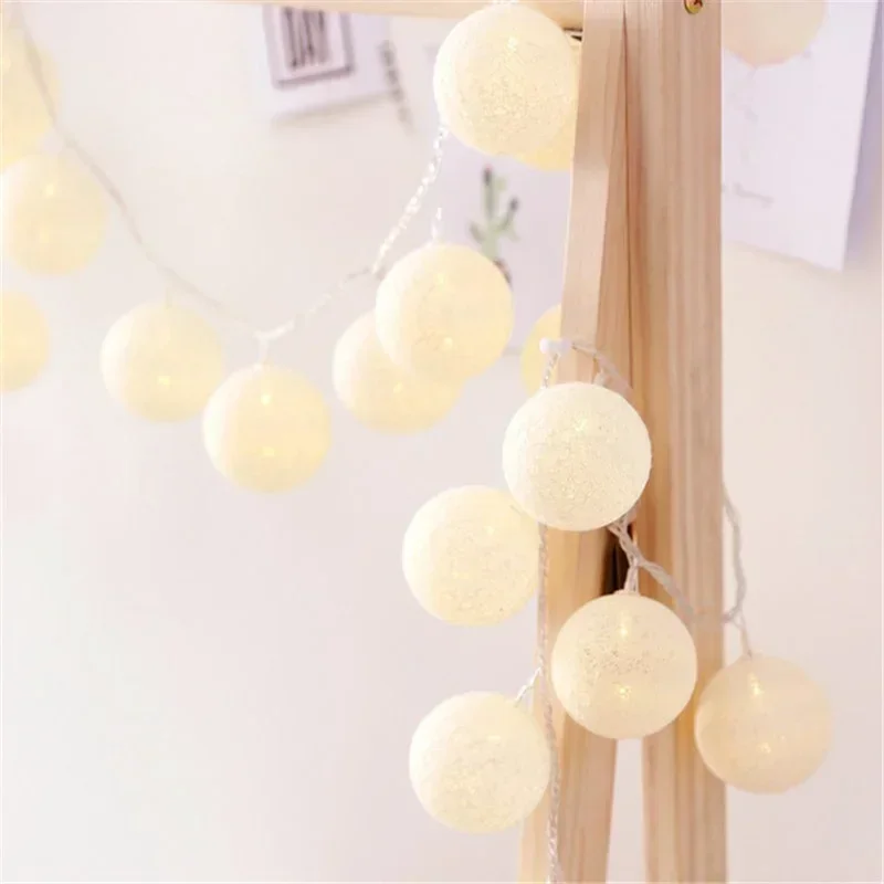 سلسلة أضواء كرات قطنية LED تعم - مراجعة Outdoor Camping Lights String وسعره